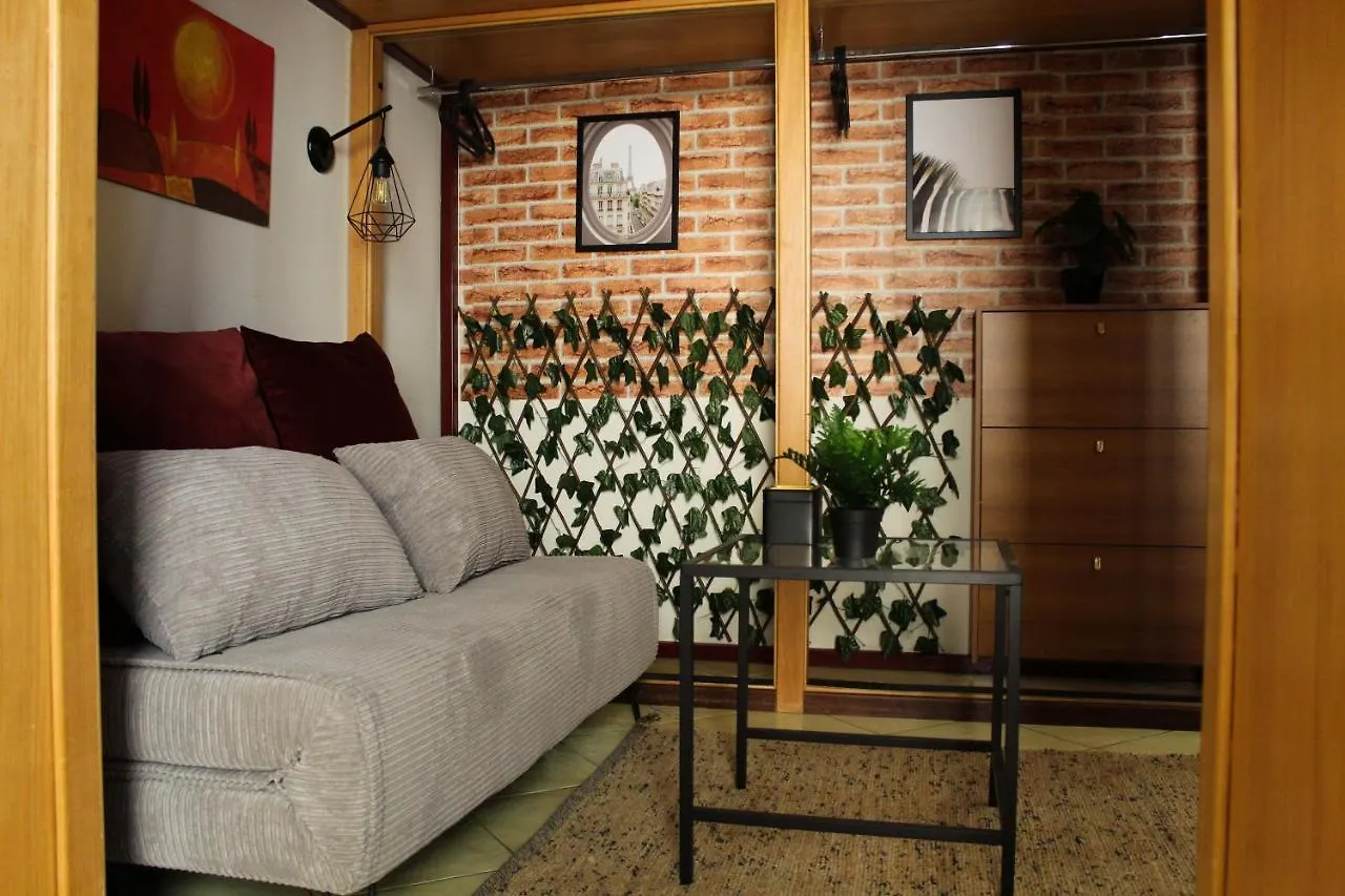 Apartment Ferienwohnung Pedamentina Pulcinella Loft Neapel Italien